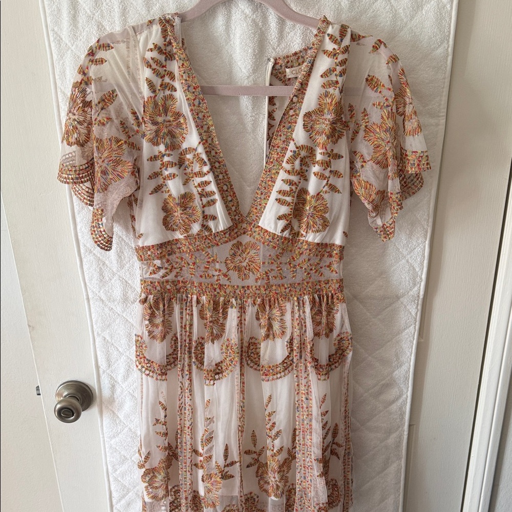 Cloud Ten Floral Embroidered V-Neck Dress